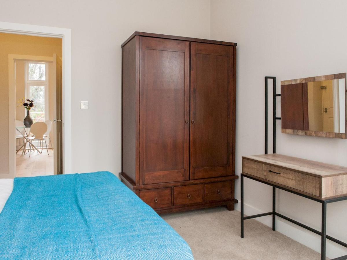 Pass The Keys - Spacious Flat With Private Sun Terrace In South East Londen Buitenkant foto